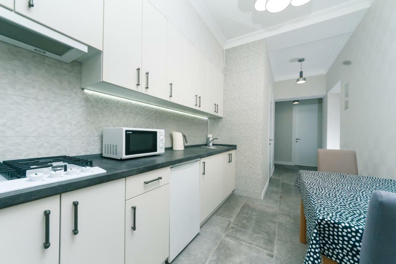 Lux , Two Bedrums Kyiv Exterior photo